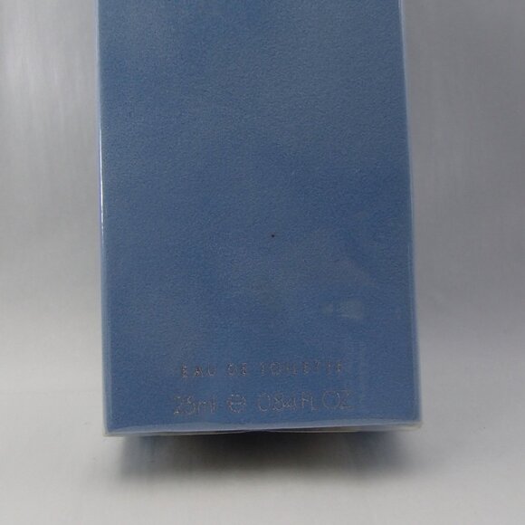 Dolce & Gabbana Light Blue for Women Eau de Toilette Spray, 0.85 fl oz - Picture 3 of 6